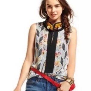CAbi Women's Sleeveless Top - Black and White